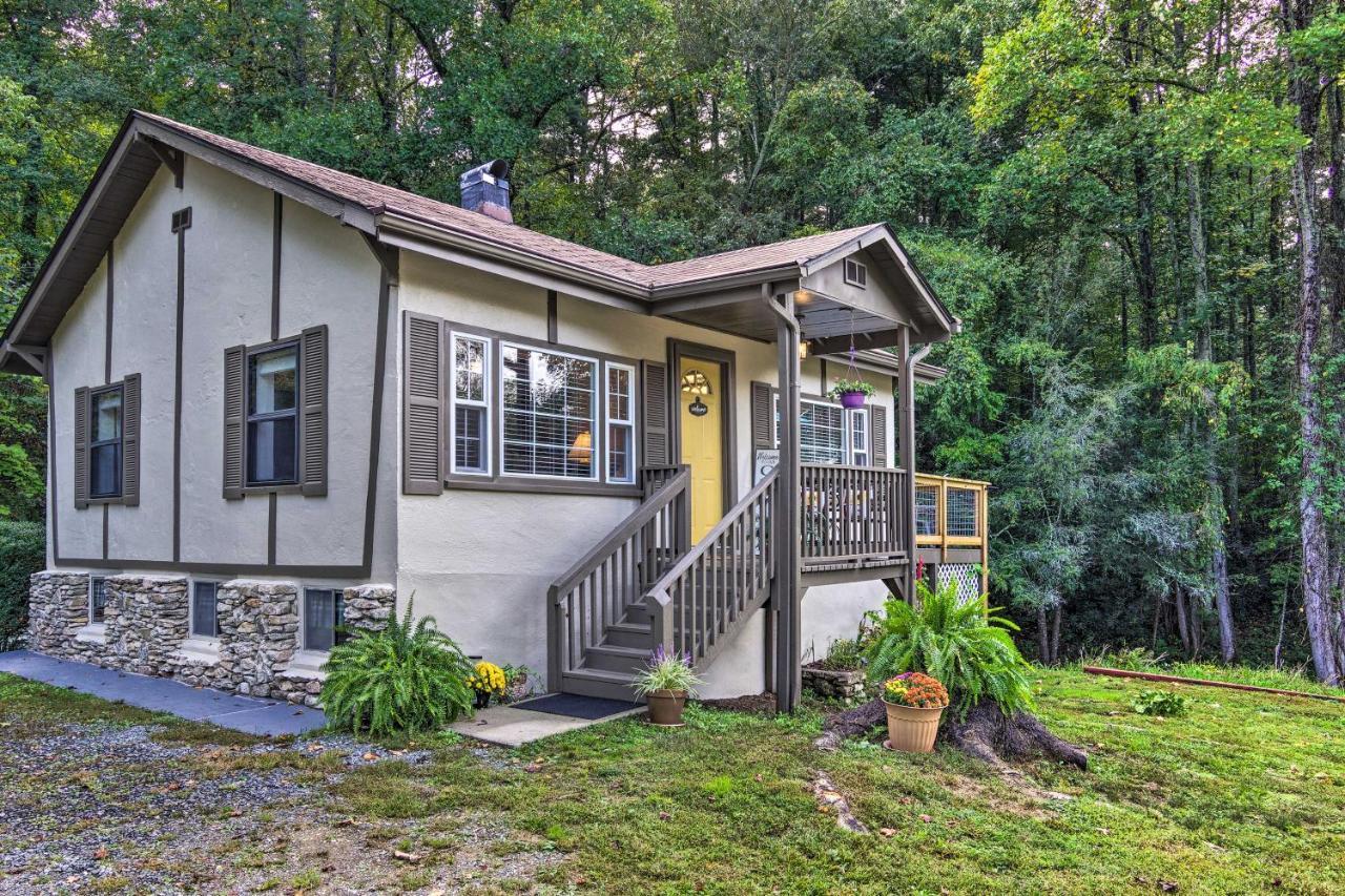 Shaw Creek Cottage With Fire Pit And Forest Views Хендерсонвилл Экстерьер фото